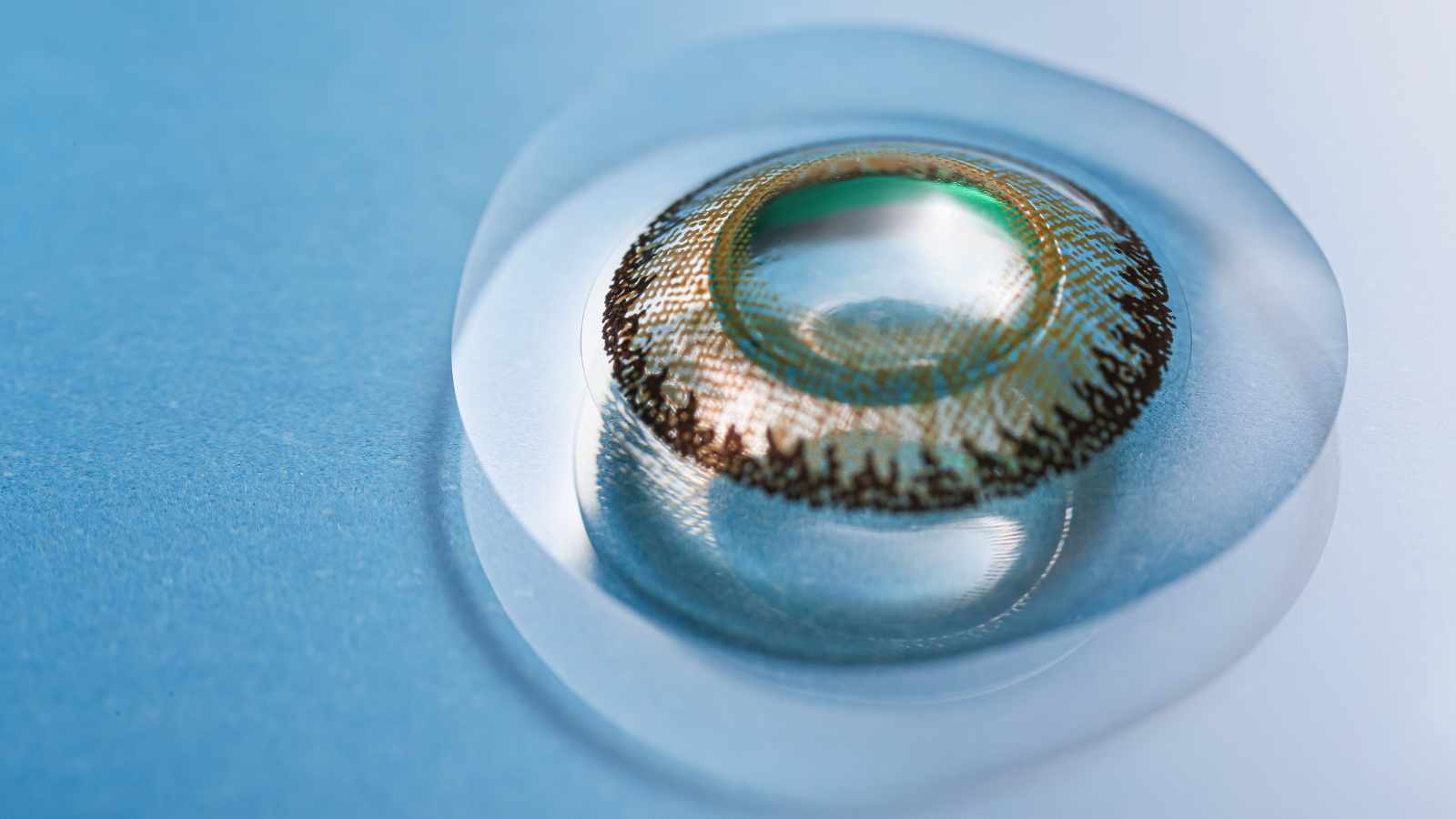 contact lens
