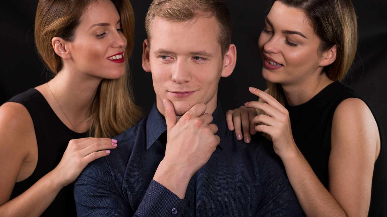 women seducing a man