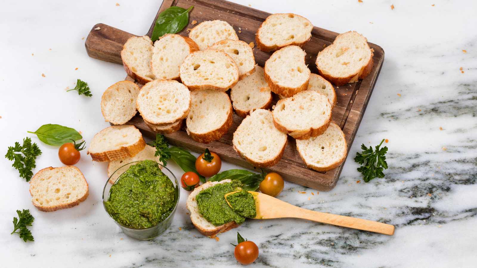 Bread and pesto