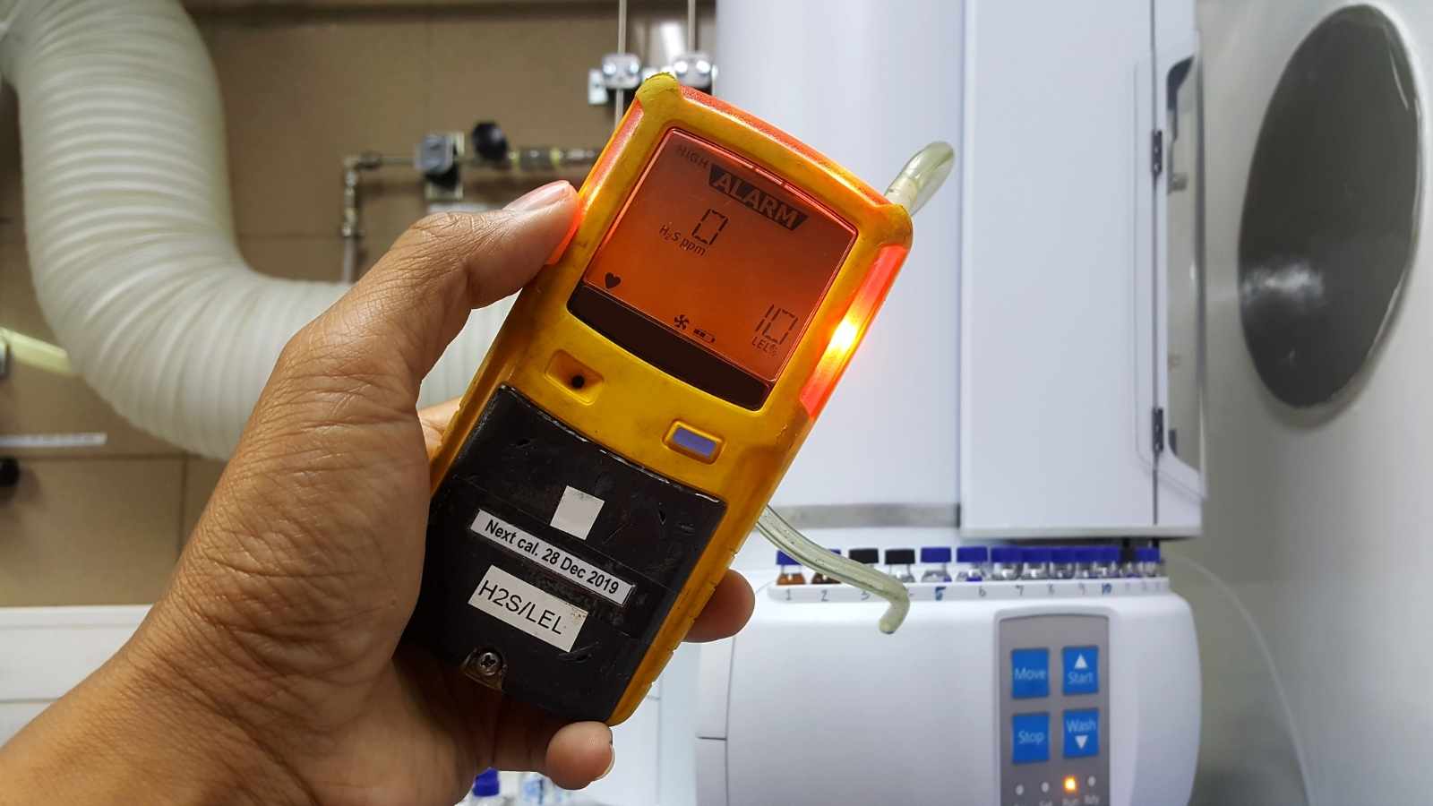 Gas detector