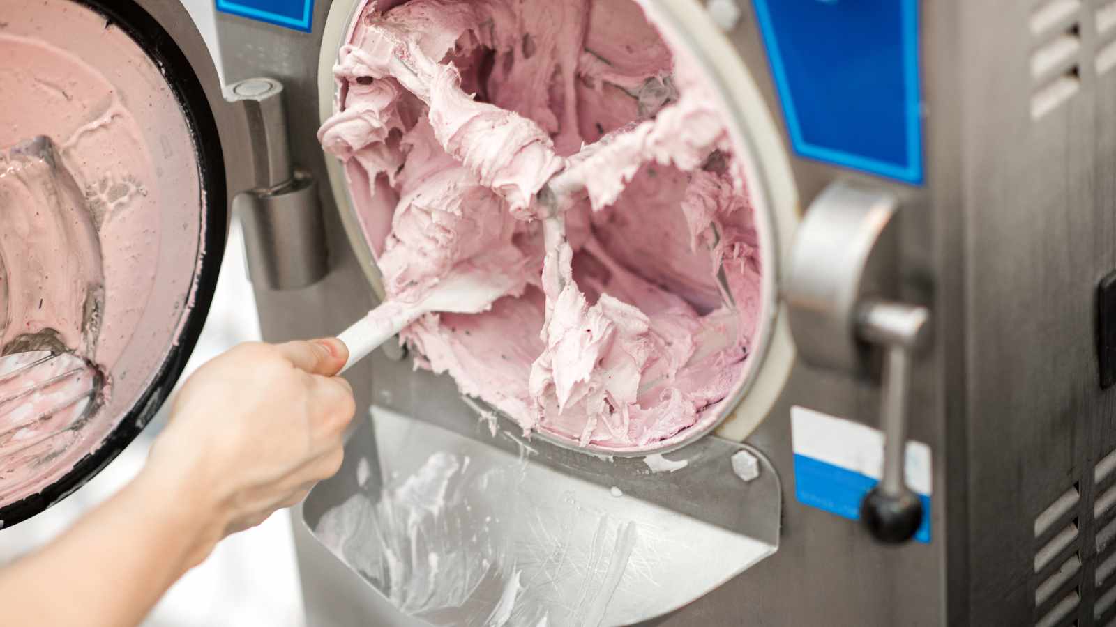 Ice cream machine