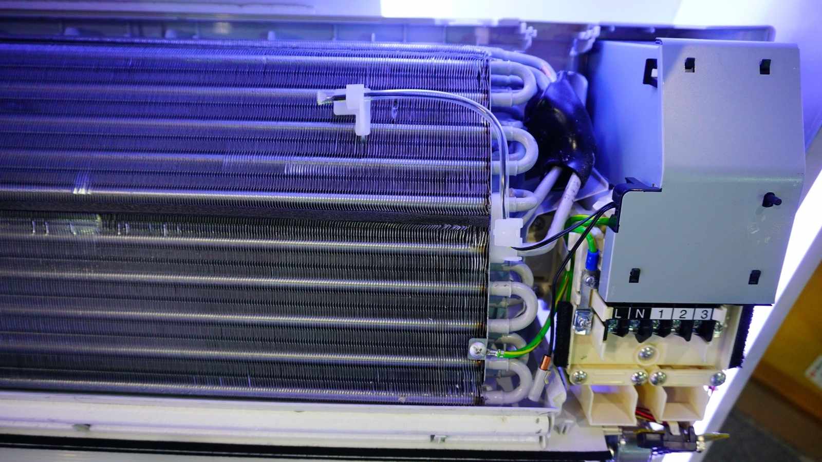 Refrigerator coil