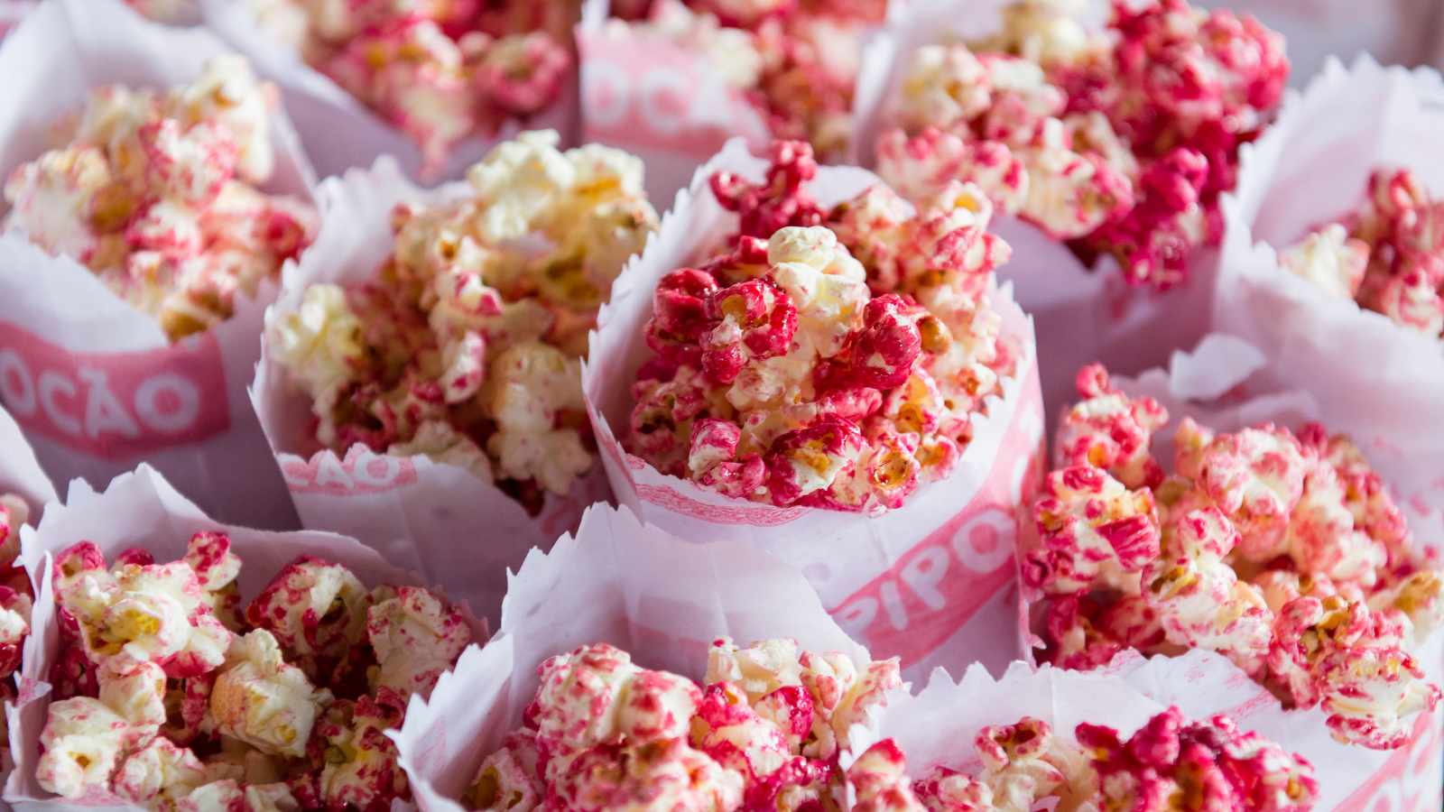 Flavored popcorn