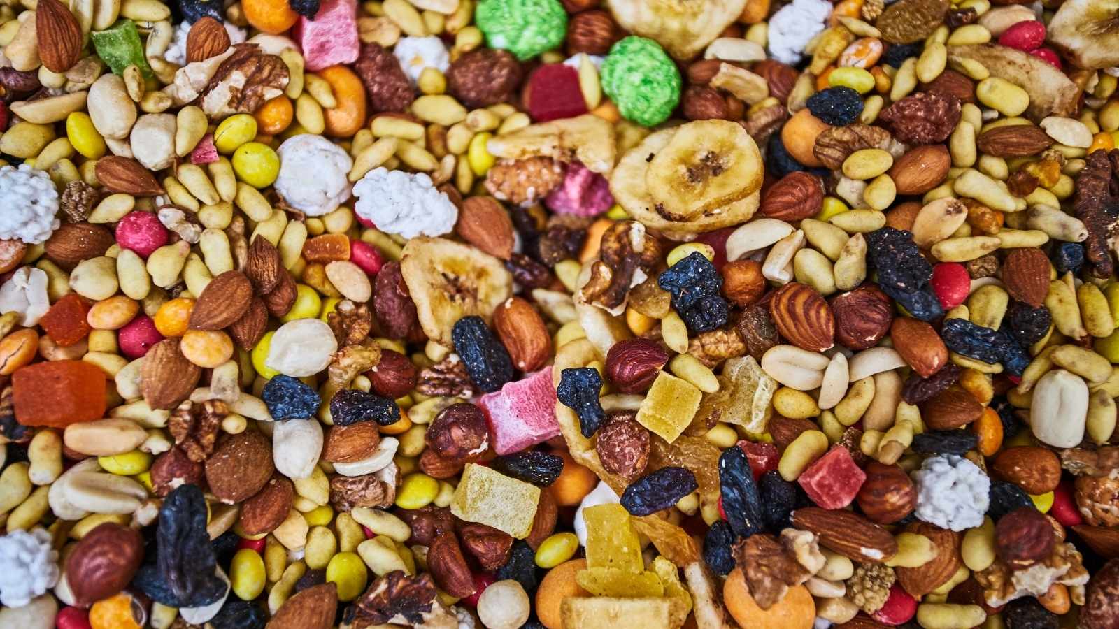mix of candied fruits and nut