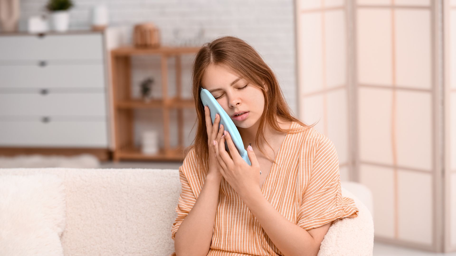 Warm compress on nose