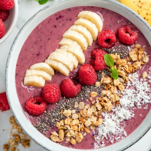 Smoothie Bowl With Toppings
