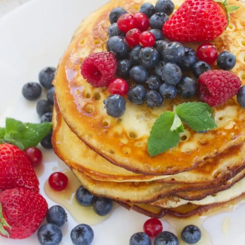 Whole Grain Pancakes With Fresh Fruit